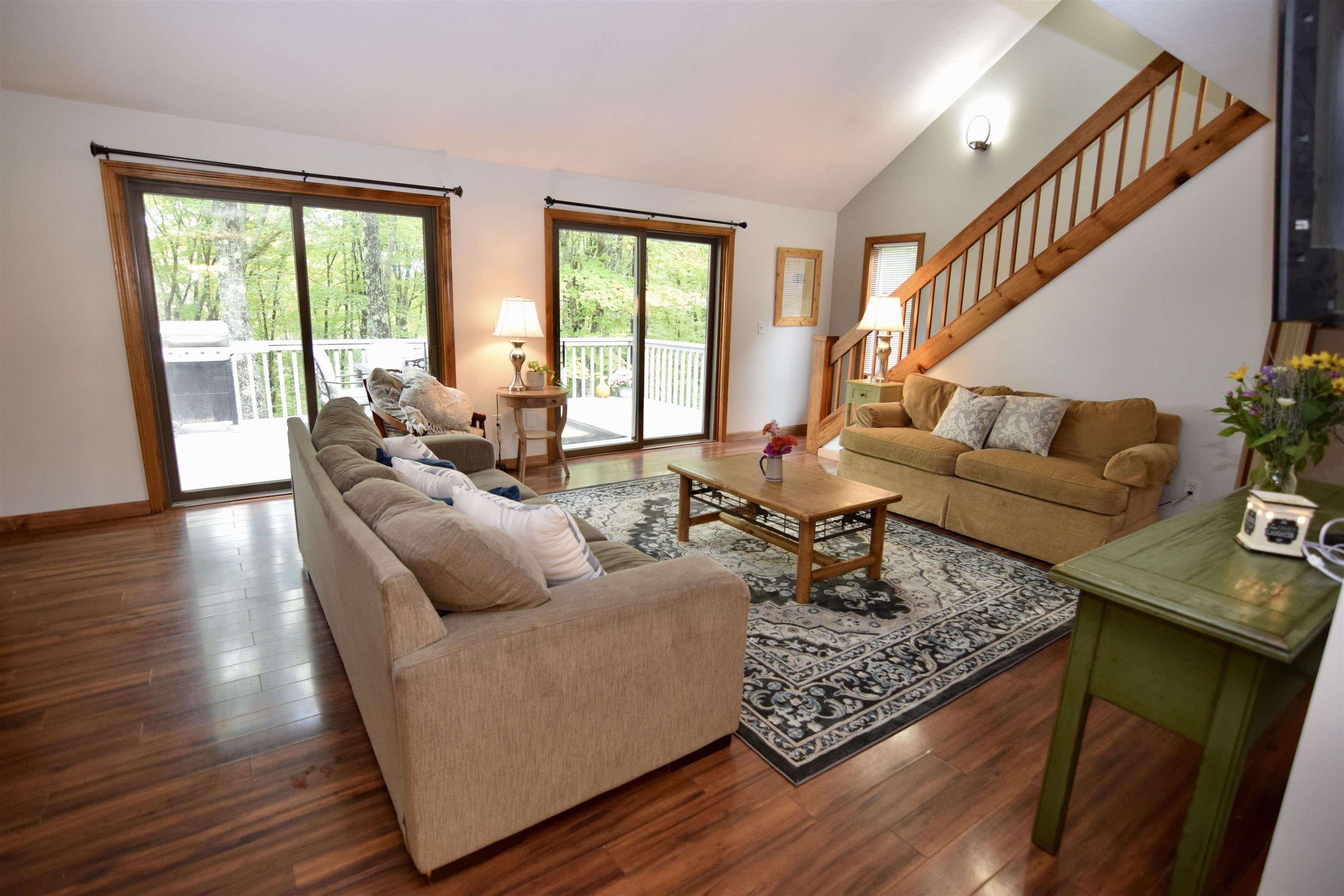 464 Redfield Proctor Road Hartford, VT 05059 - Photo 2 of 28