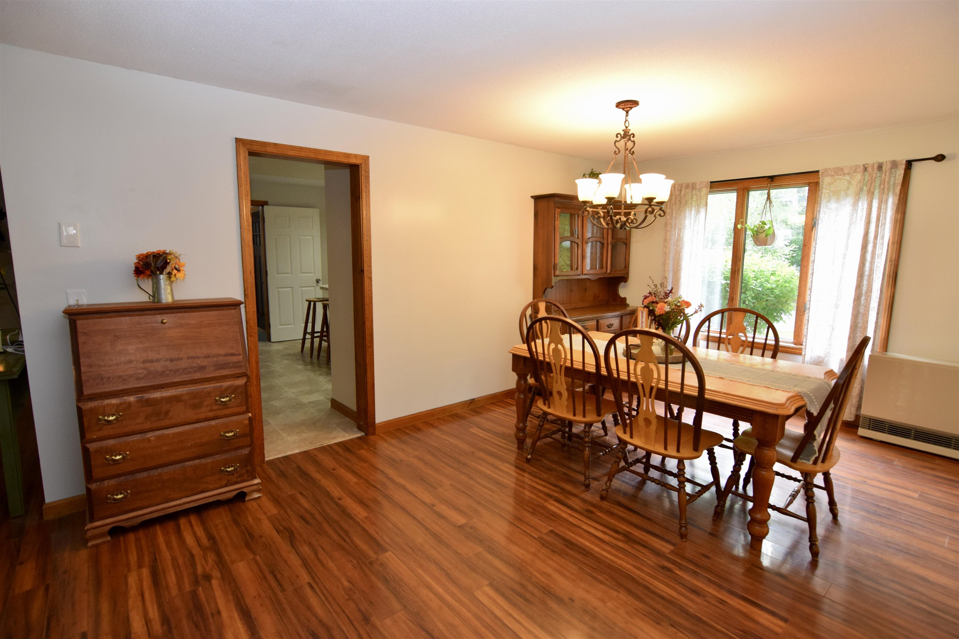 464 Redfield Proctor Road Hartford, VT 05059 - Photo 8 of 28