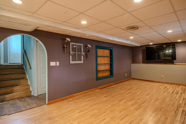 $315,900 | 1705 South Shore Drive, Portage, MI 49002