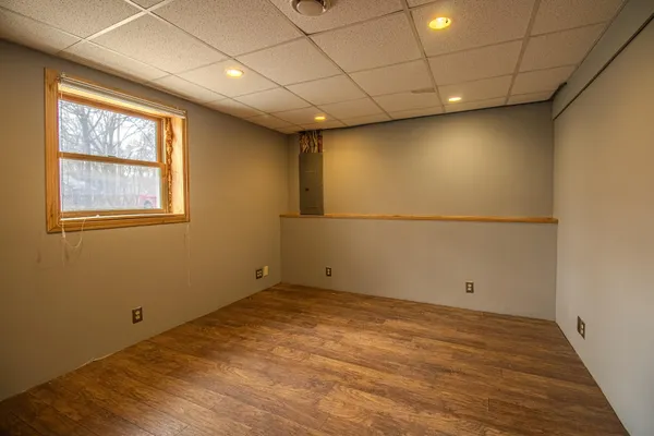 $315,900 | 1705 South Shore Drive, Portage, MI 49002
