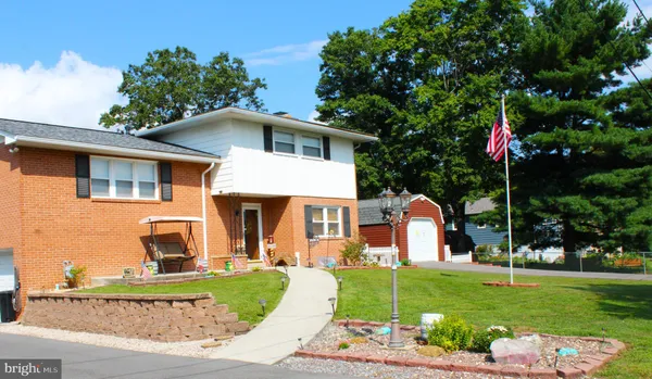 $302,900 | 14801 Connecticut Avenue, Cresaptown, MD 21502