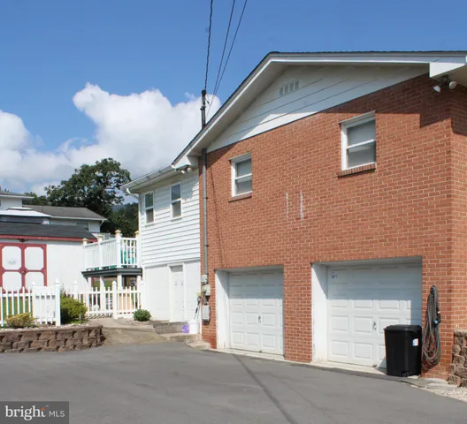 $307,900 | 14801 Connecticut Avenue, Cresaptown, MD 21502