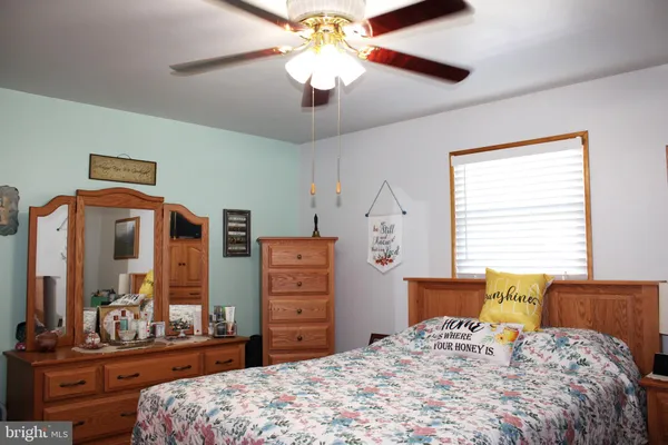 $302,900 | 14801 Connecticut Avenue, Cresaptown, MD 21502