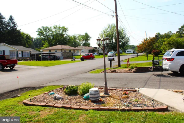 $299,900 | 14801 Connecticut Avenue, Cresaptown, MD 21502