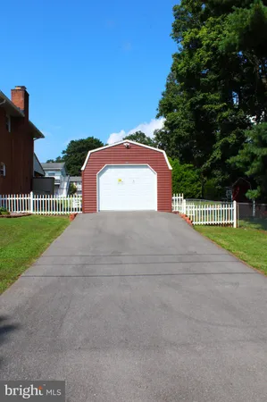 $302,900 | 14801 Connecticut Avenue, Cresaptown, MD 21502