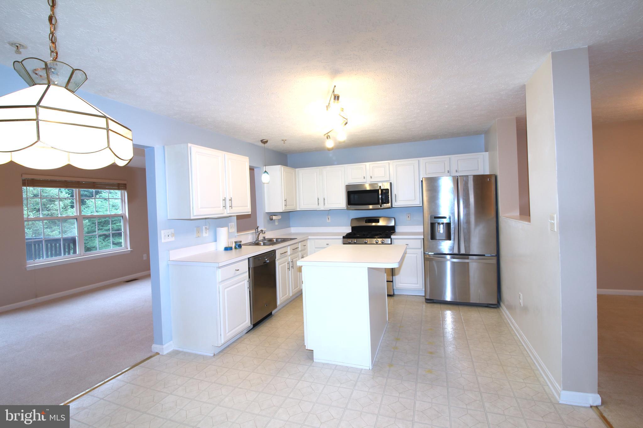 151 Carolstowne Road Reisterstown, MD 21136 - Photo 2 of 23 Eat-in Kitchen