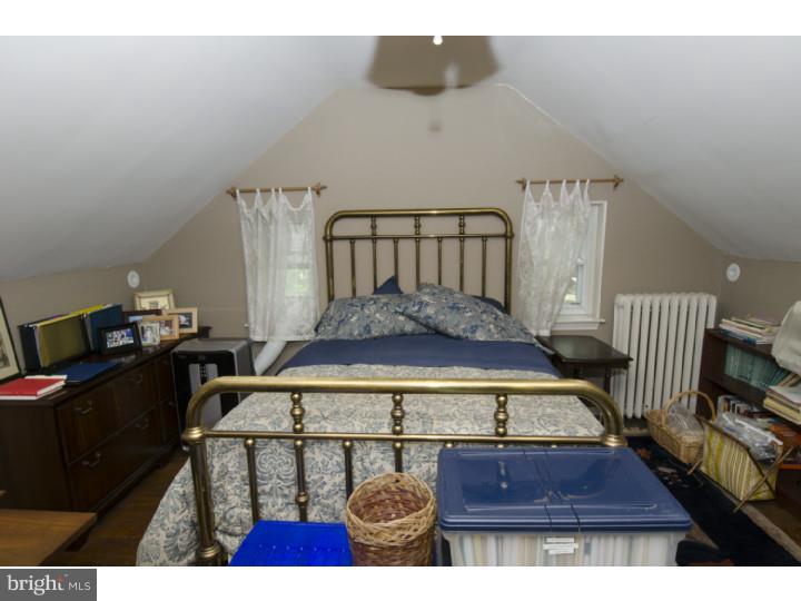 231 Avon Road Narberth, PA 19072 - Photo 19 of 23 Bedroom 4