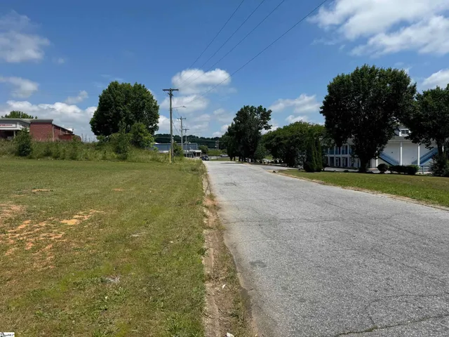 $350,000 | Toshes Creek Cir Union, Union, SC 29379