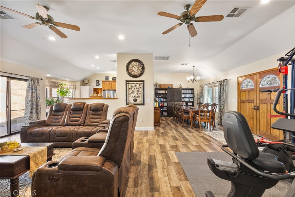 26920 Clear Creek Road Keene, CA 93531 - Photo 29 of 73