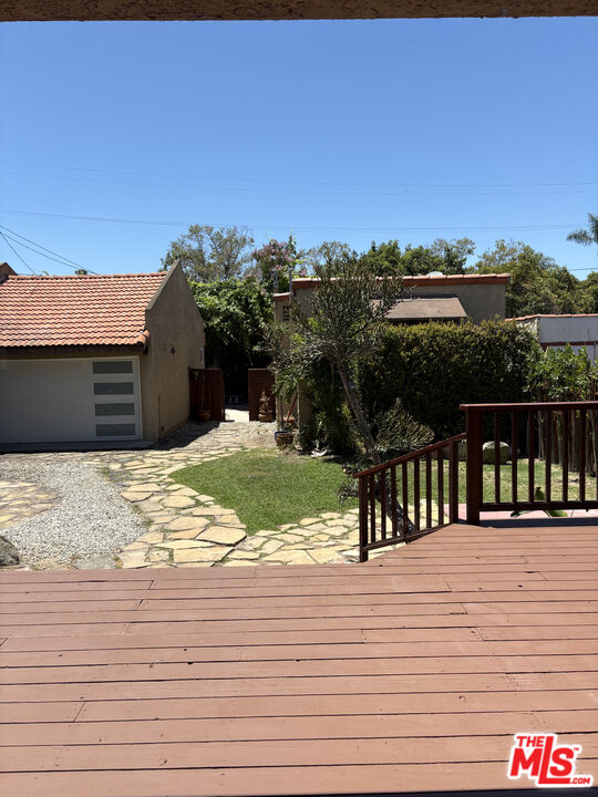 1631 South Point View Street Los Angeles, CA 90035 - Photo 9 of 16
