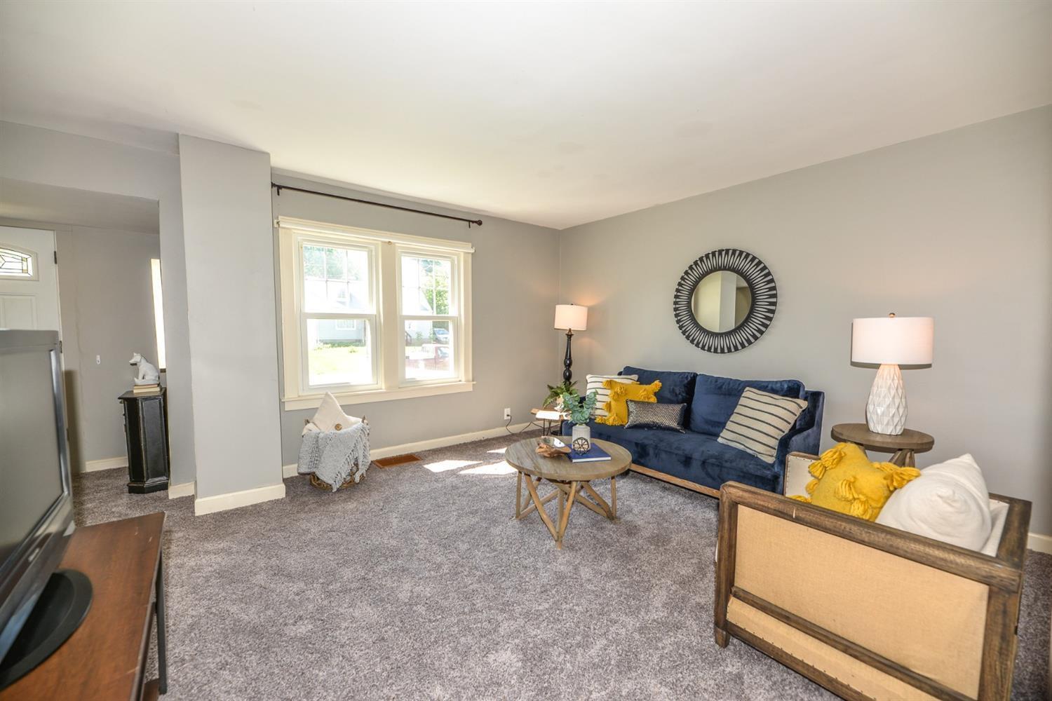 9726 Conklin Road Blue Ash, OH 45242 - Photo 5 of 19