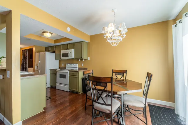 $186,900 | 5034 Pinebrook Drive, Fort Wayne, IN 46804