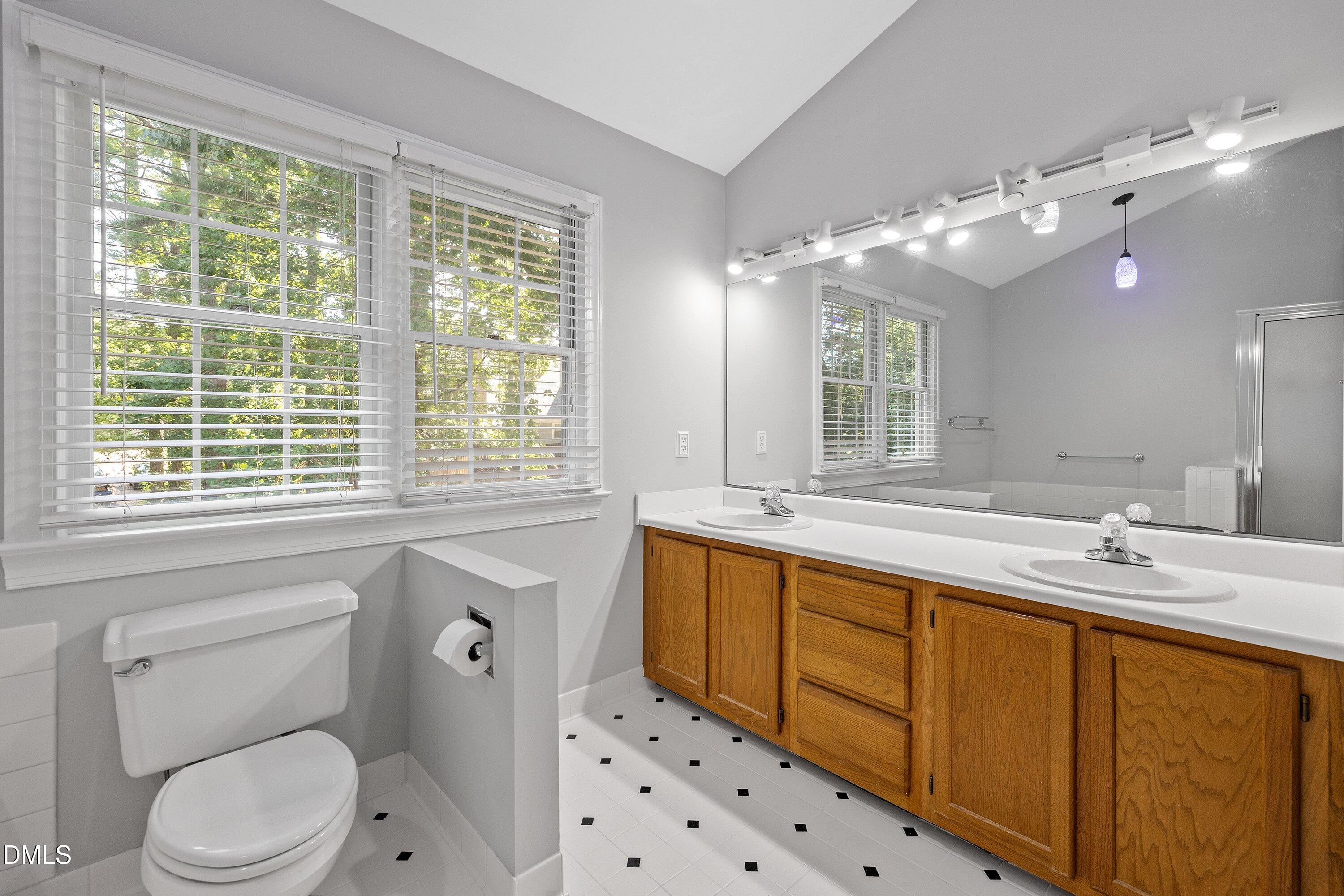 2604 Scribe Court Raleigh, NC 27615 - Photo 33 of 57 Primary Bath