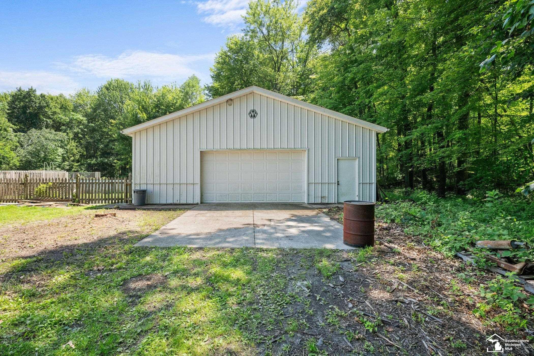3879 Kane Road Carleton, MI 48117 - Photo 30 of 33 Gallery Image 30