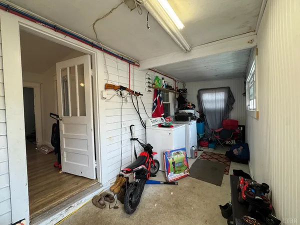 a view of a storage & utility room