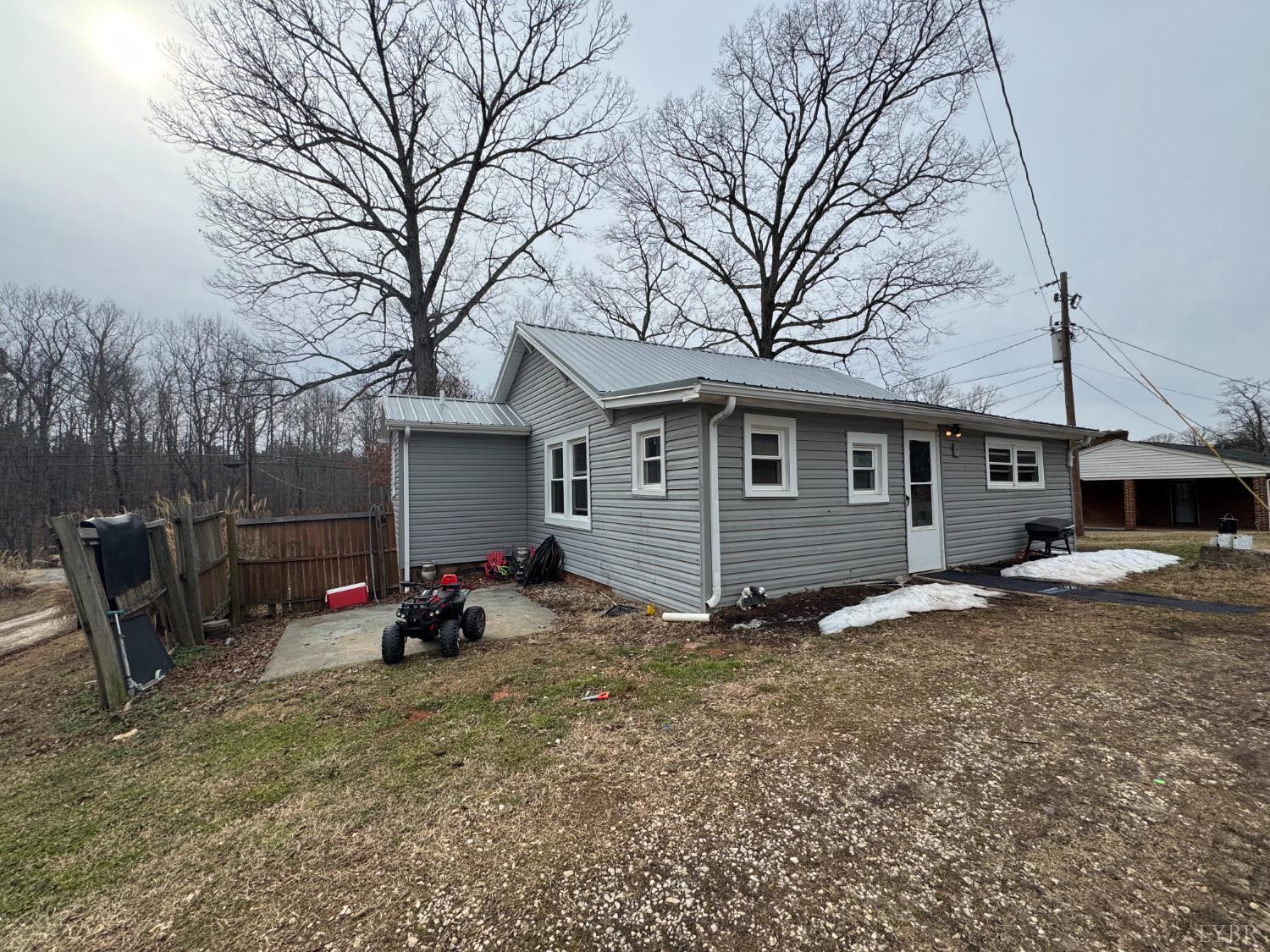 862 Oakville Road Appomattox, VA 24522 - Photo 3 of 13 Gallery Image 3
