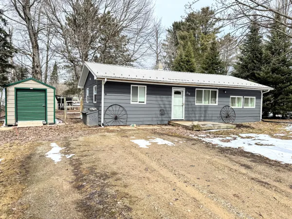 $140,000 | 216 Fern Avenue, Cadillac, MI 49601