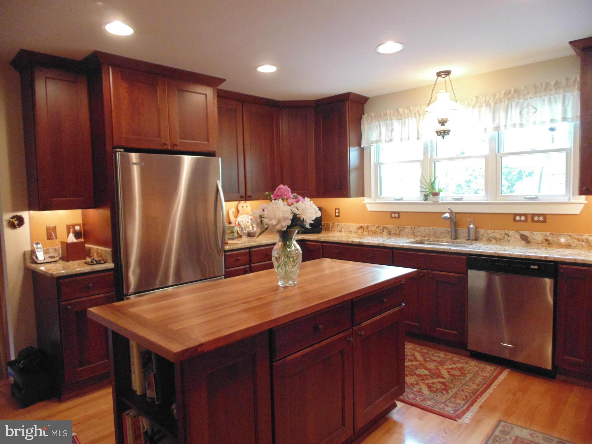 7920 Ruxway Road Towson, MD 21204 - Photo 8 of 30 Kitchen