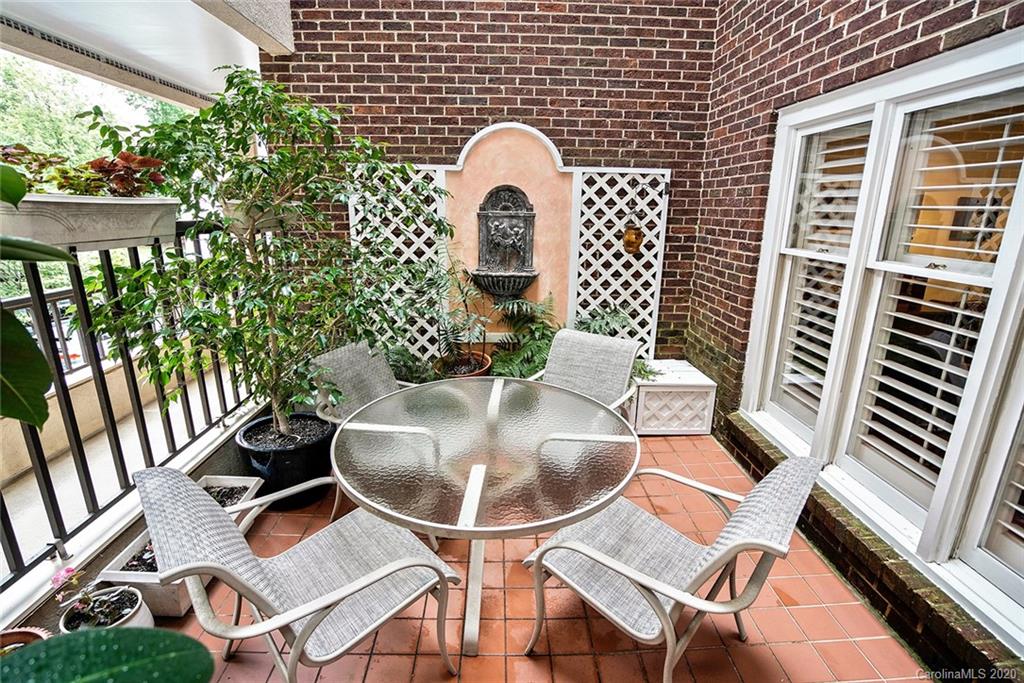 325 Queens Road, Unit 10 Charlotte, NC 28204 - Photo 1 of 41 Gallery Image 1