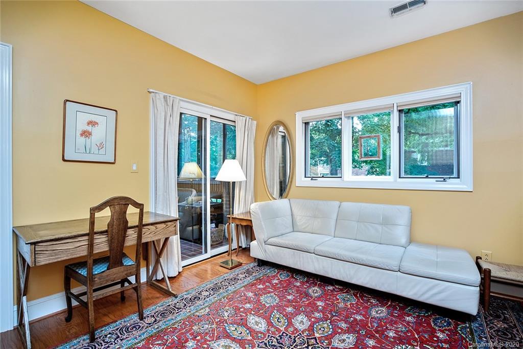 325 Queens Road, Unit 10 Charlotte, NC 28204 - Photo 22 of 41 Gallery Image 22