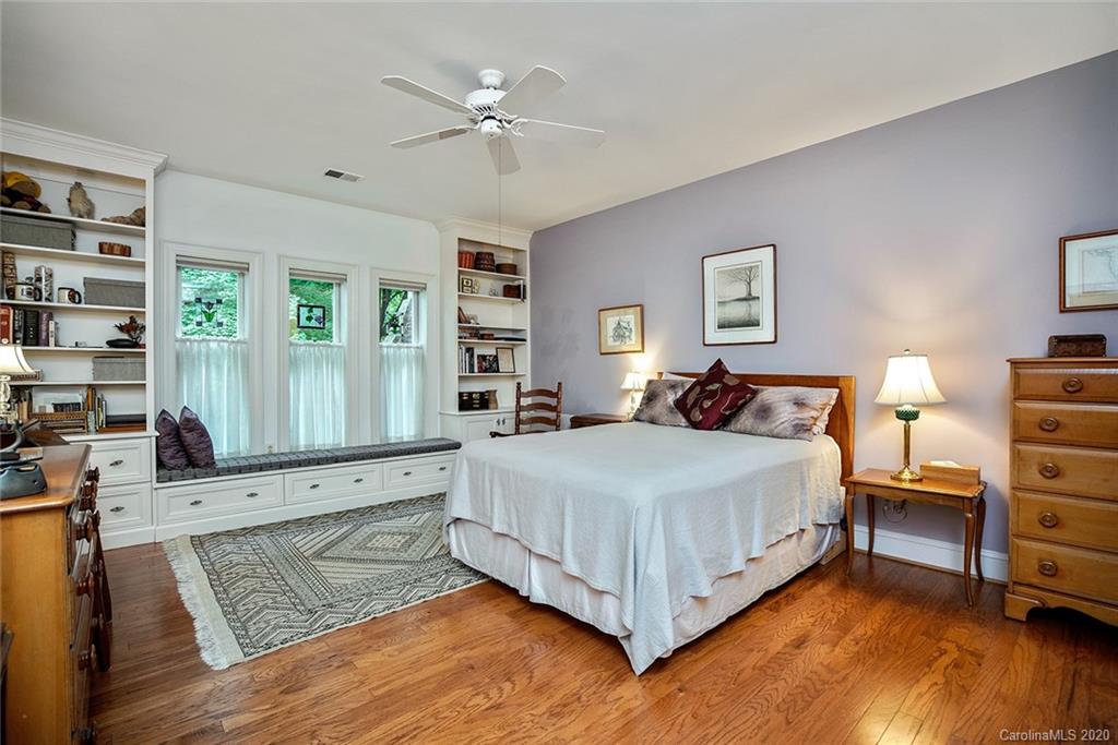 325 Queens Road, Unit 10 Charlotte, NC 28204 - Photo 26 of 41 Gallery Image 26