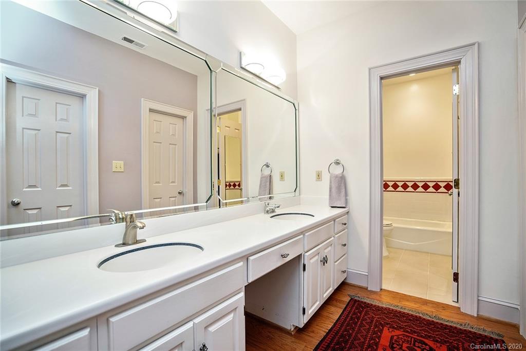 325 Queens Road, Unit 10 Charlotte, NC 28204 - Photo 28 of 41 Gallery Image 28