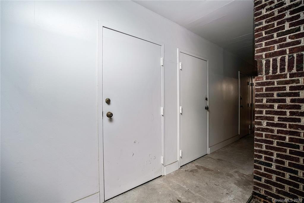 325 Queens Road, Unit 10 Charlotte, NC 28204 - Photo 35 of 41 Gallery Image 35