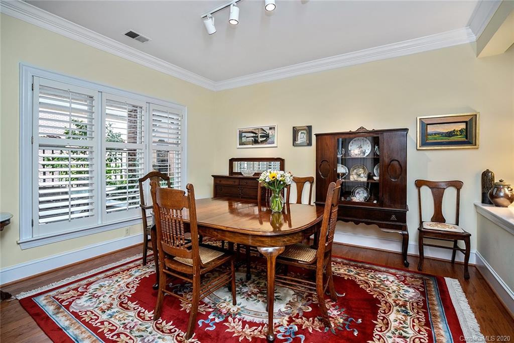 325 Queens Road, Unit 10 Charlotte, NC 28204 - Photo 6 of 41 Gallery Image 6