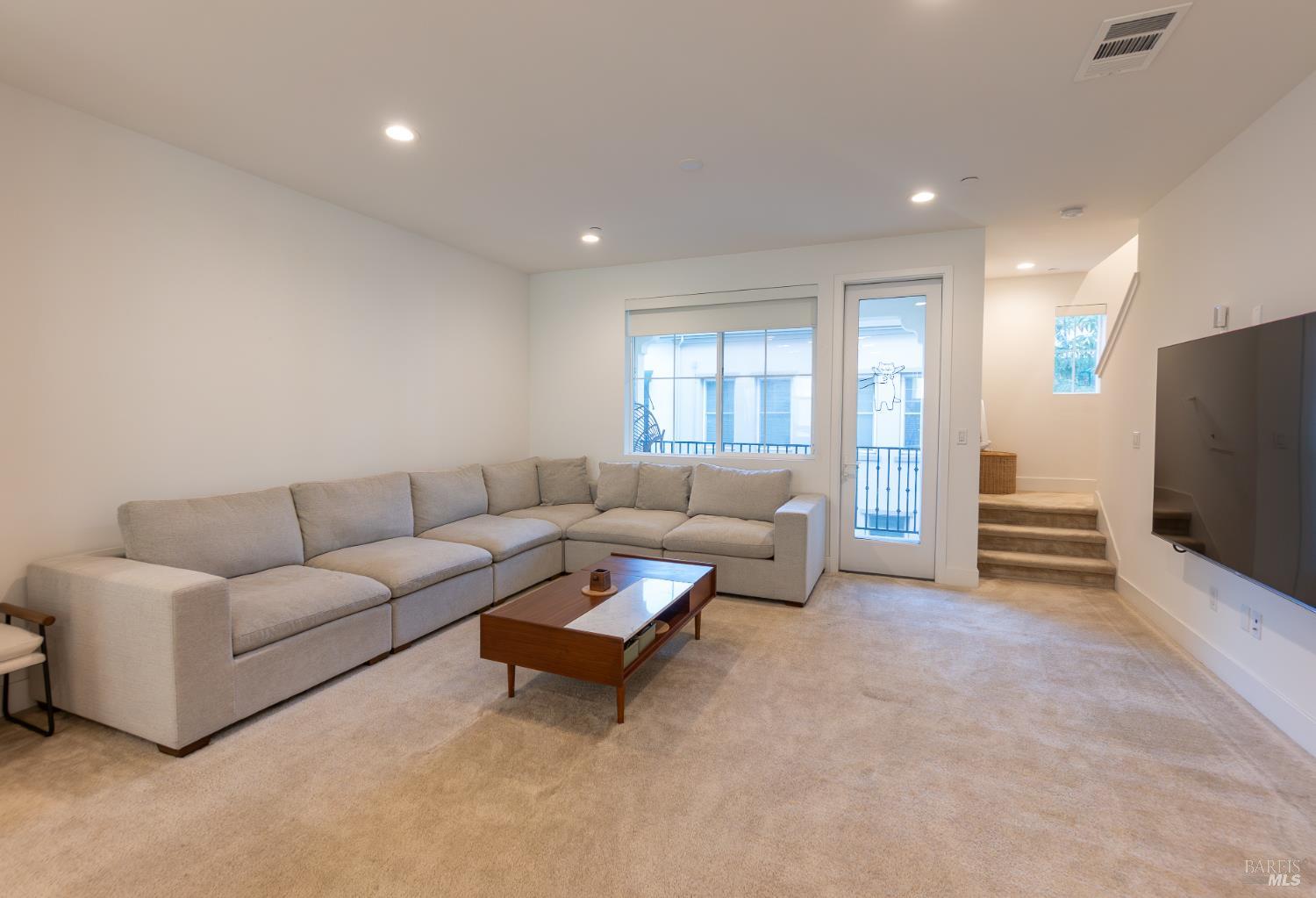 306 Rockview Road Novato, CA 94949 - Photo 11 of 37