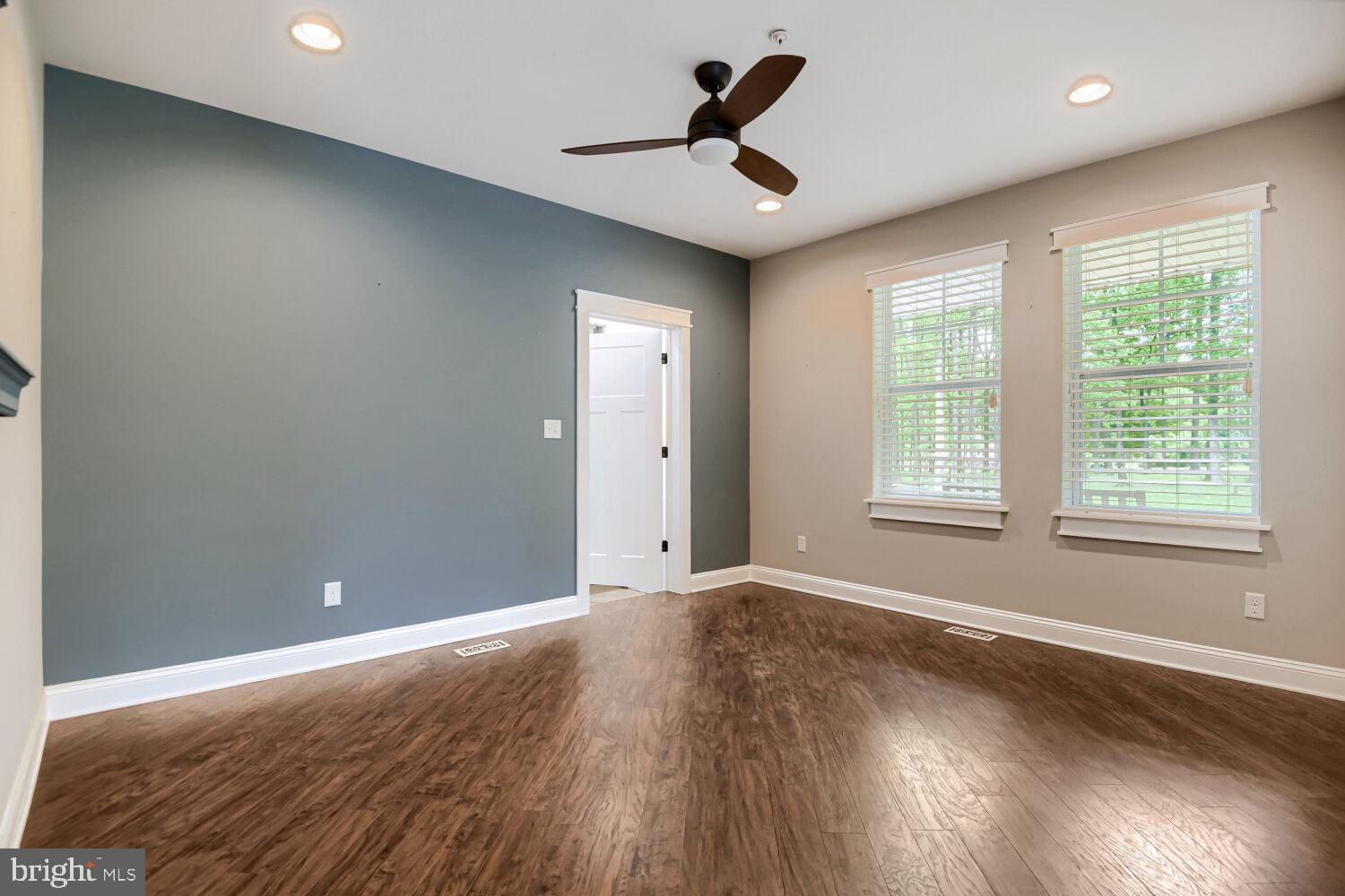 1414 Cherry Garden Road Baltimore, MD 21221 - Photo 11 of 50 Dining room
