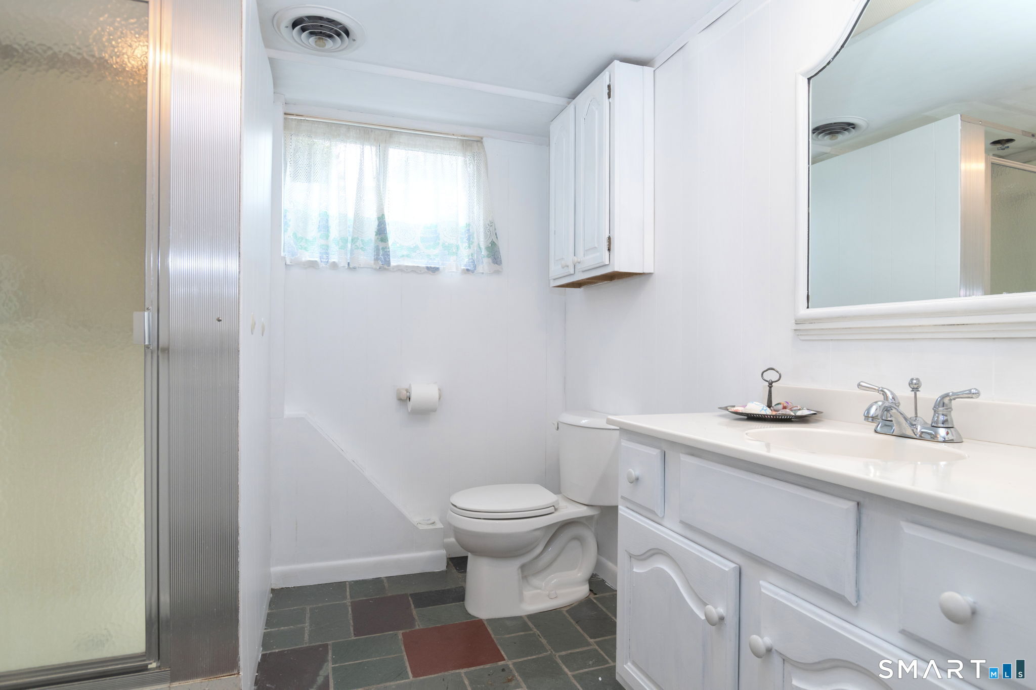 12 Valley View Road Newtown, CT 06470 - Photo 30 of 39