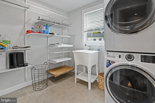 $1,900,000 | 404 Alameda Parkway, Arnold, MD 21012