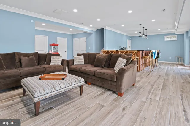 $1,900,000 | 404 Alameda Parkway, Arnold, MD 21012