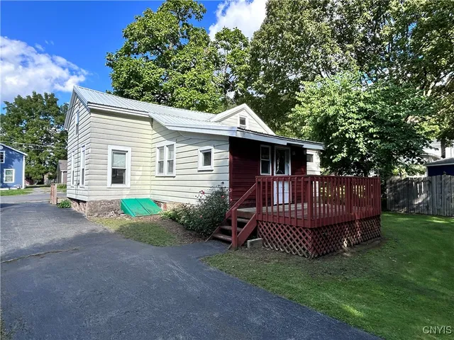 $114,900 | 2756 Green Street, Brutus, NY 13166