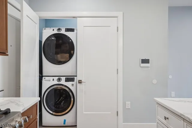 a view of a livingroom with an empty space