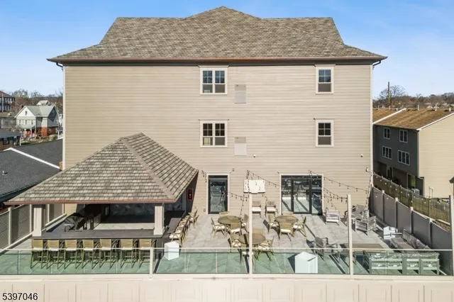 $2,300 | 106 Montgomery Street, Bloomfield, NJ 07003