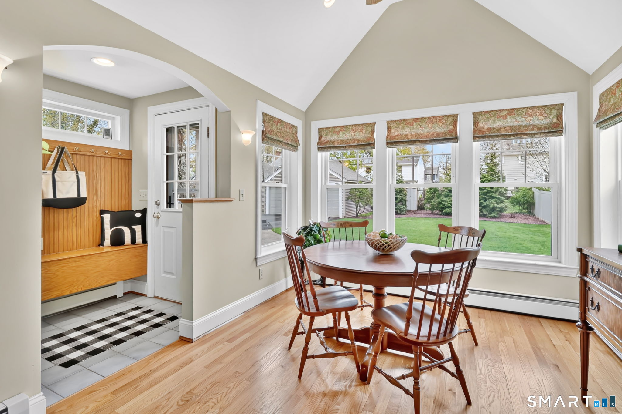 219 Auburn Road West Hartford, CT 06119 - Photo 11 of 38