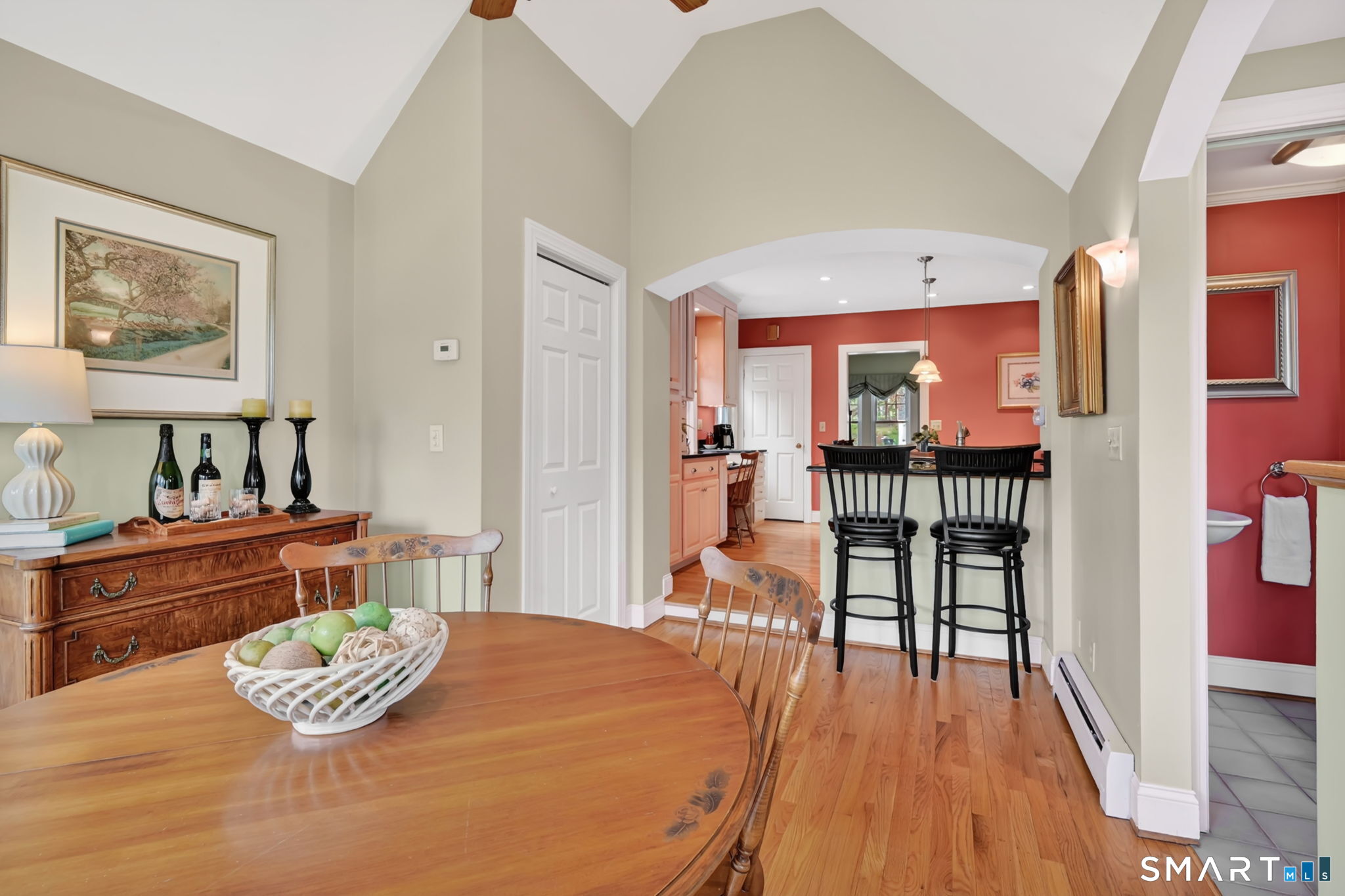 219 Auburn Road West Hartford, CT 06119 - Photo 13 of 38