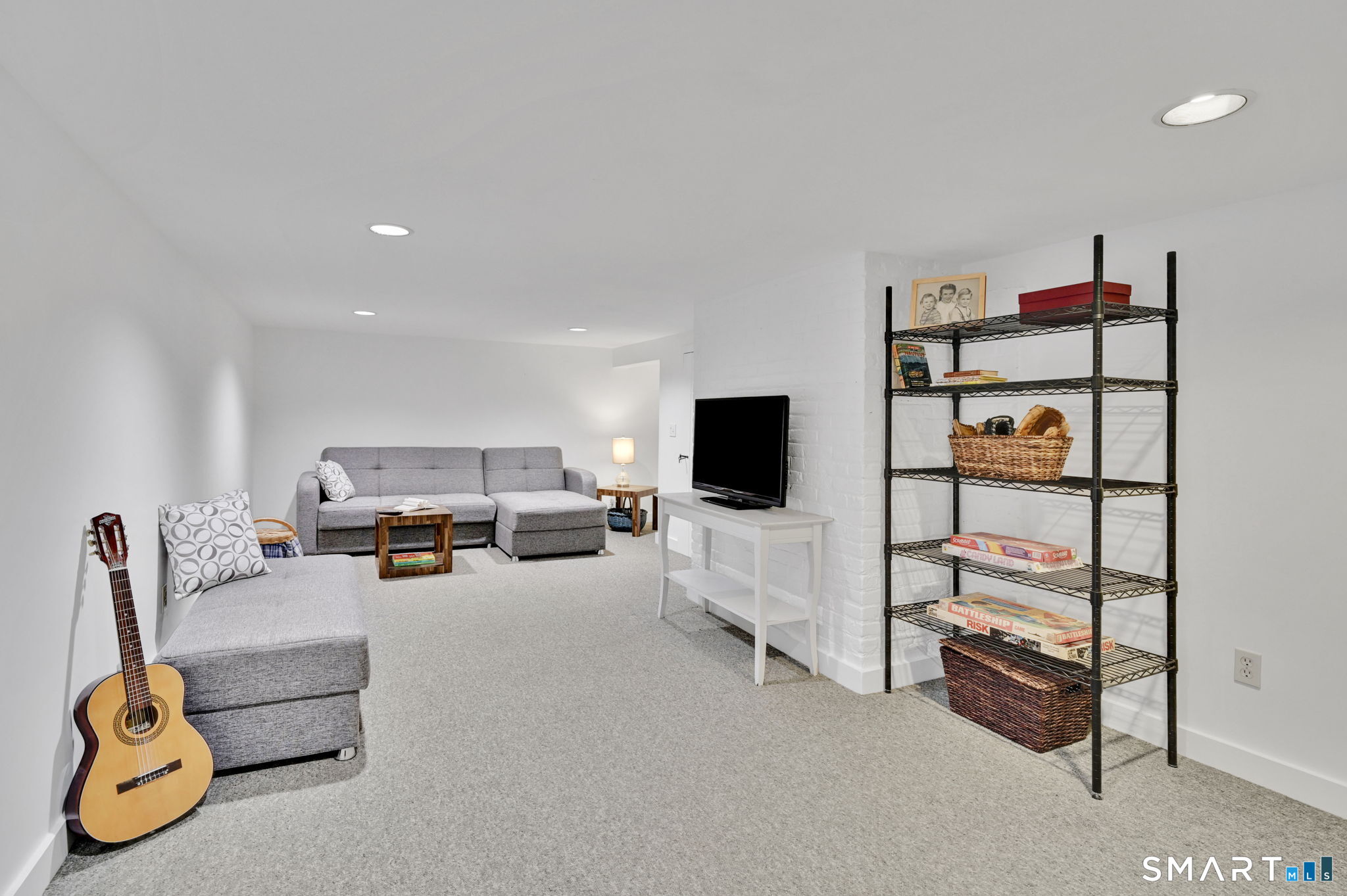 219 Auburn Road West Hartford, CT 06119 - Photo 32 of 38