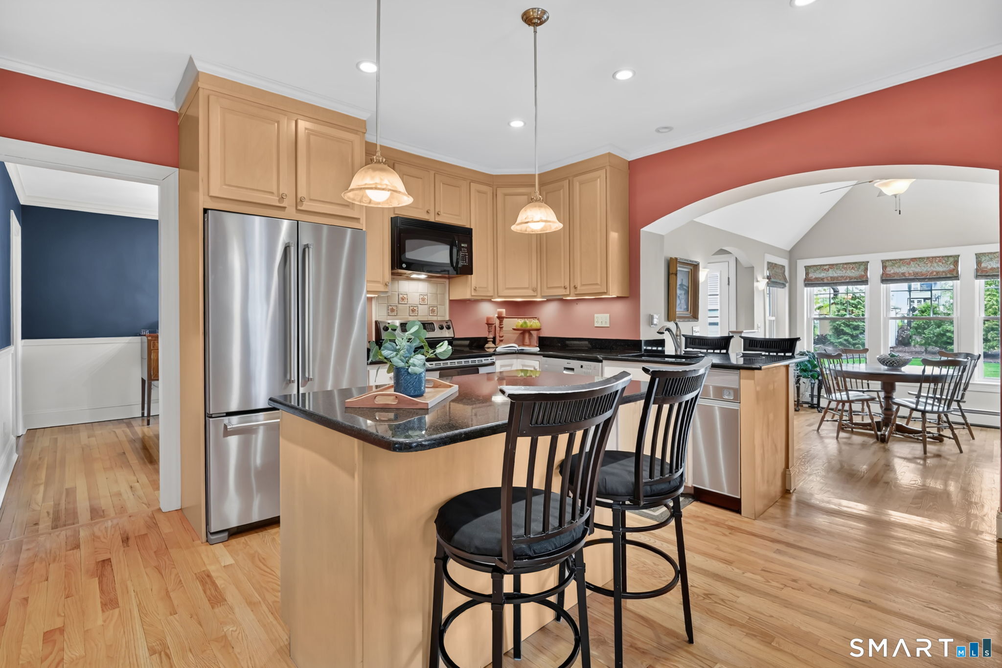 219 Auburn Road West Hartford, CT 06119 - Photo 8 of 38