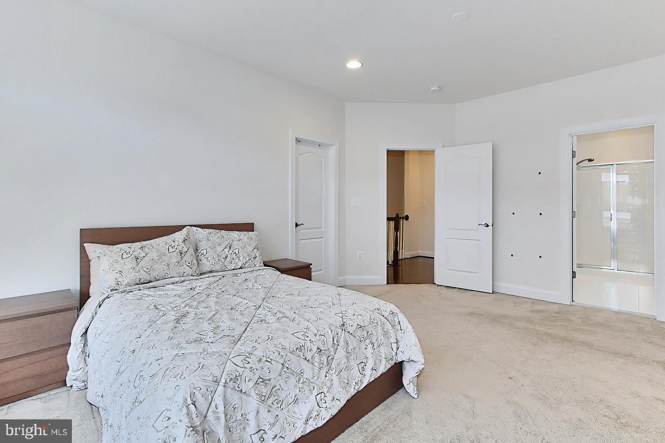 22888 Eileen Square Sterling, VA 20166 - Photo 20 of 35