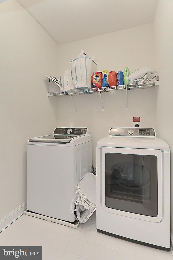 22888 Eileen Square Sterling, VA 20166 - Photo 31 of 35