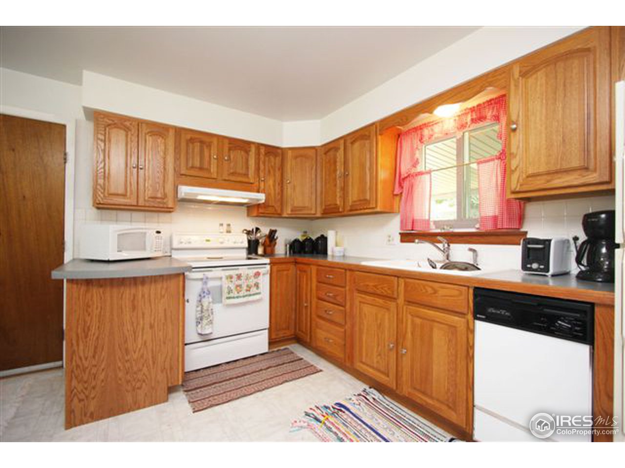 1501 Briarwood Road Fort Collins, CO 80521 - Photo 5 of 25 Gallery Image 5