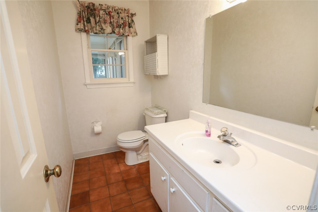 2801 Euphoria Road Chester, VA 23831 - Photo 11 of 47