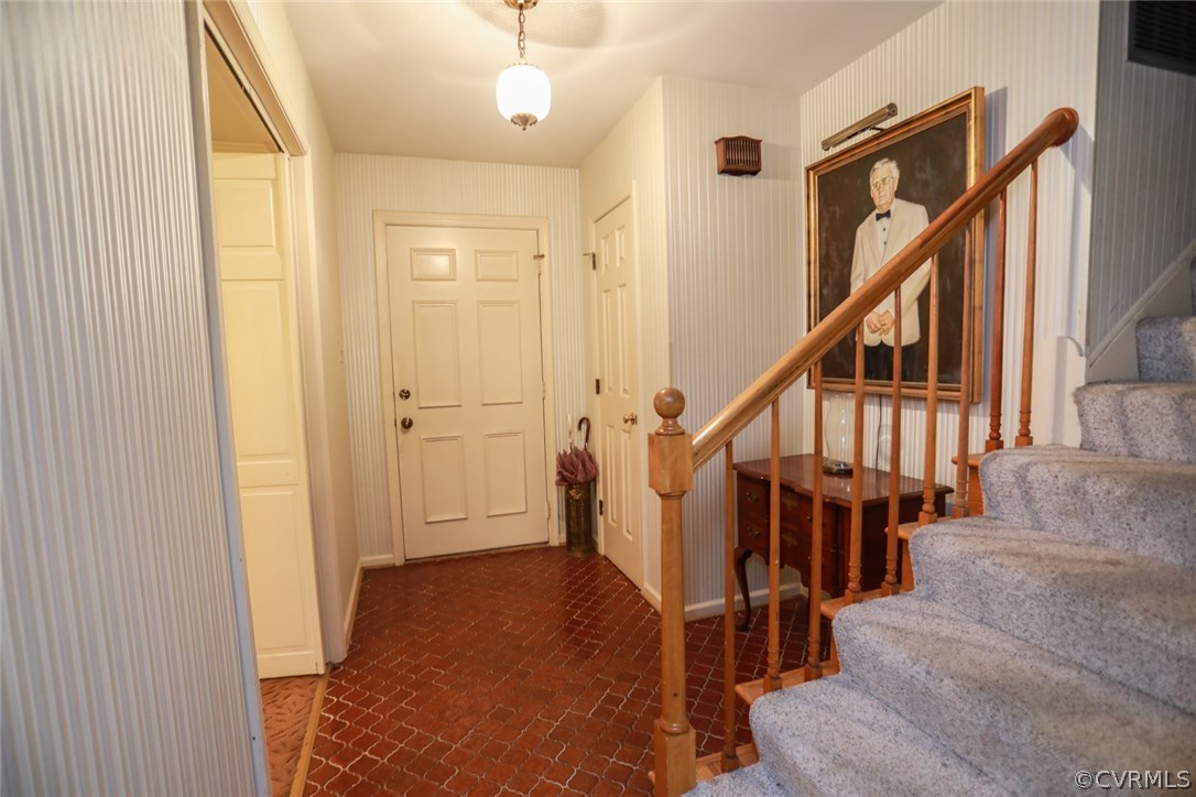 2801 Euphoria Road Chester, VA 23831 - Photo 15 of 47