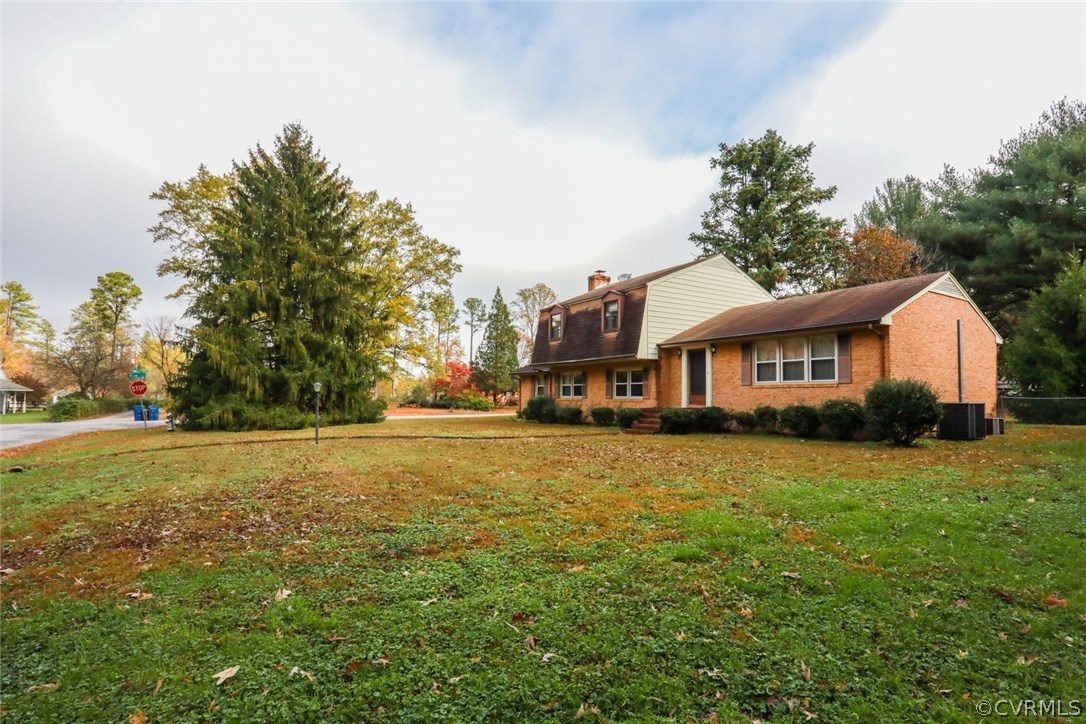2801 Euphoria Road Chester, VA 23831 - Photo 2 of 47