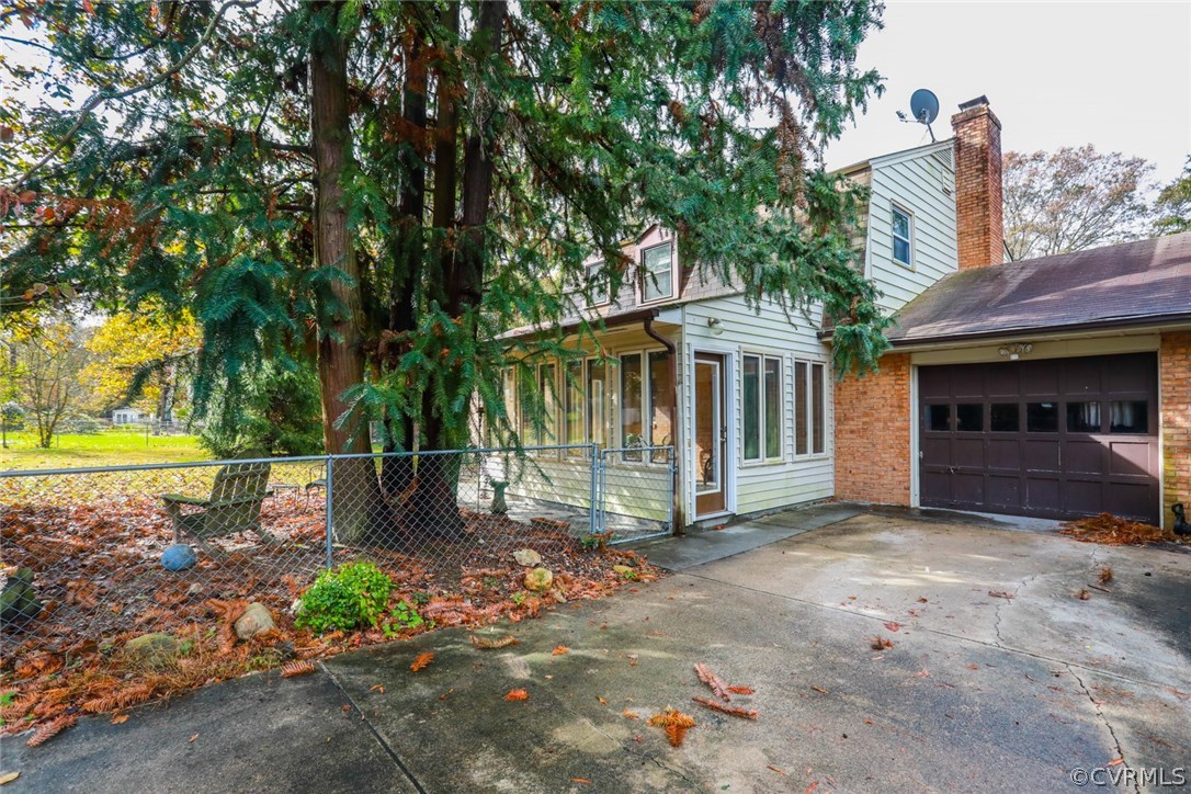 2801 Euphoria Road Chester, VA 23831 - Photo 4 of 47