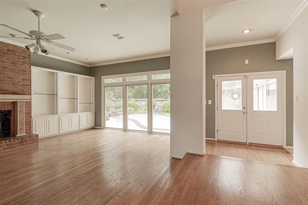 13103 Rincon Drive Houston, TX 77077 - Photo 8 of 28 Gallery Image 8