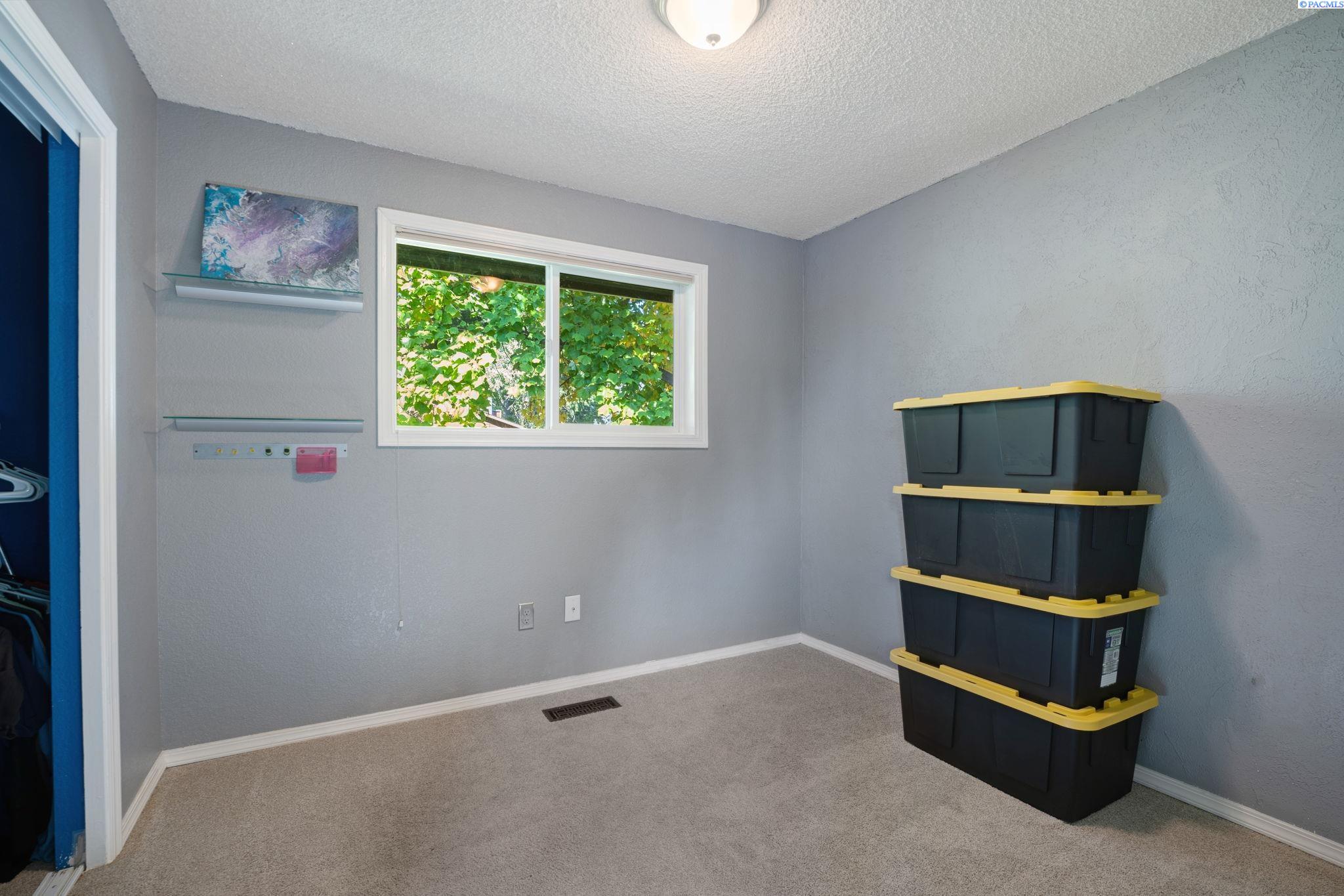 103102 East Vaca Road Kennewick, WA 99338 - Photo 23 of 44 Gallery Image 23