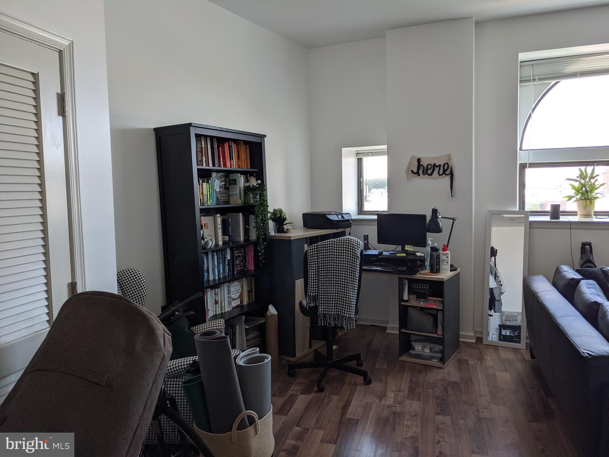 333 Earp Street, Unit 302 Philadelphia, PA 19147 - Photo 3 of 8